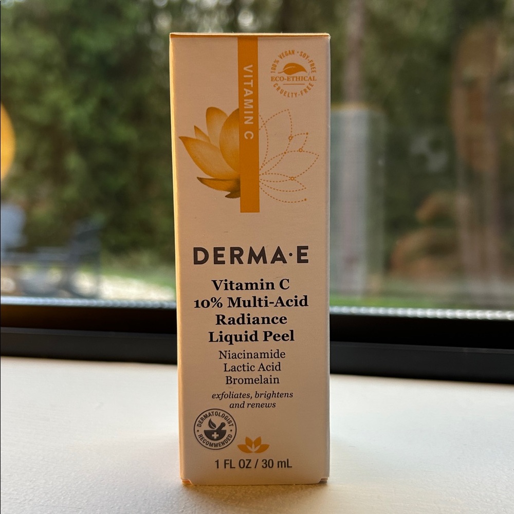 Brand New In box Derma E Vitamin C Multi-acid Radiance liquid peel